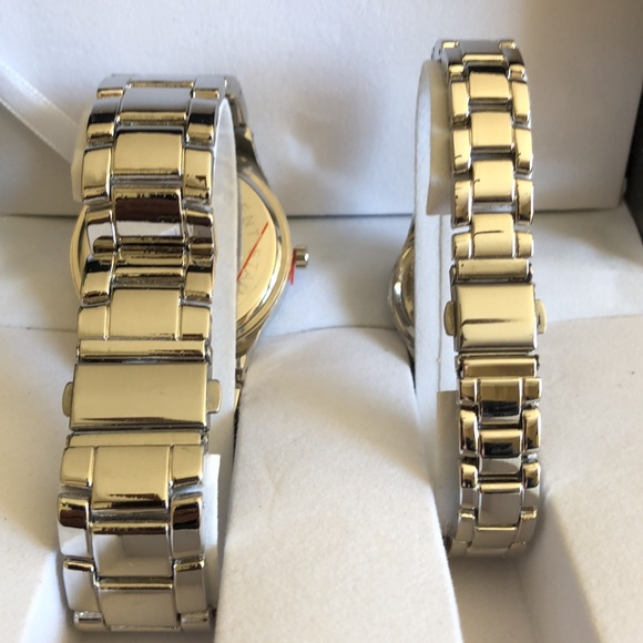 NEW His/Hers Silver Stainless Watches - Picture 5 of 10